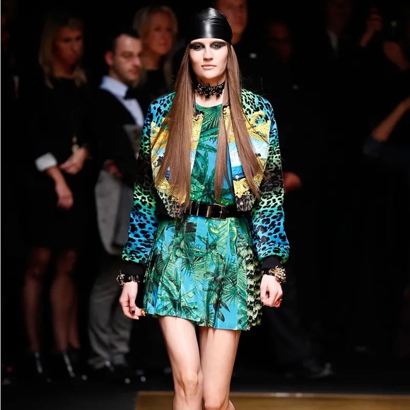 Brand New Versace H&M Jacket complete w/ original velvet hanger & garment bag. - Picture 7 of 8